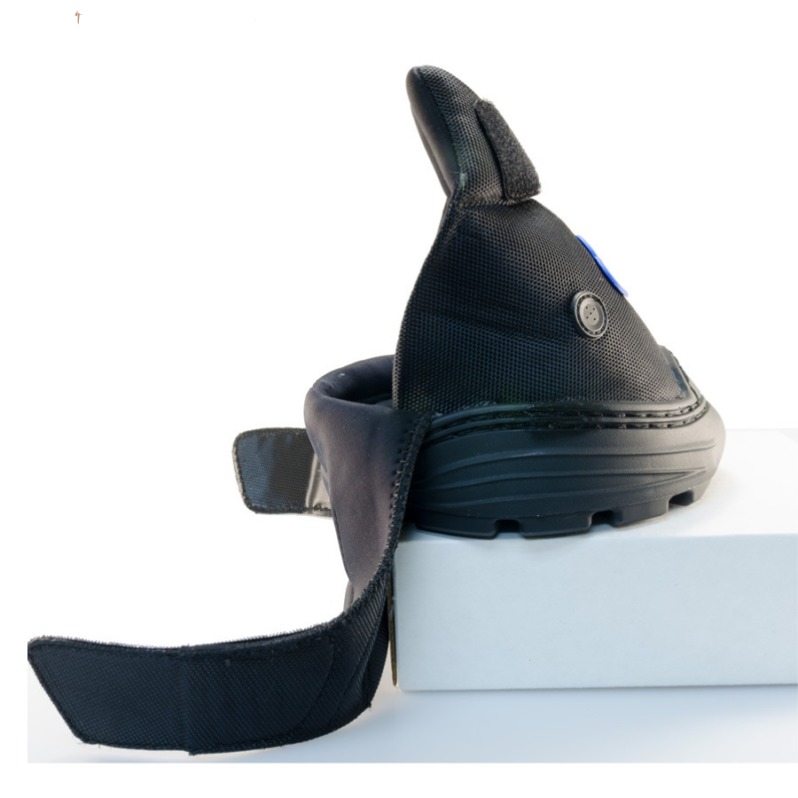 EasyCare Cloud Therapy Boot
Easy to install and remove with a folding back strap. Maneline Cambridge Farrier supplies NZ - Softride boots